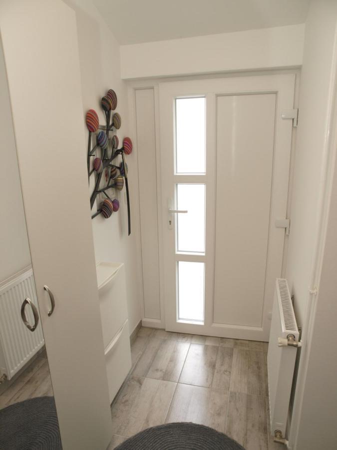 Cozy Studio Apartment Tian In Загреб Екстериор снимка